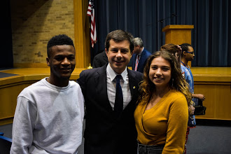 I was able to take a photo with Presidential Candidate Pete Buttigieg because of an event I was covering for the Tower!