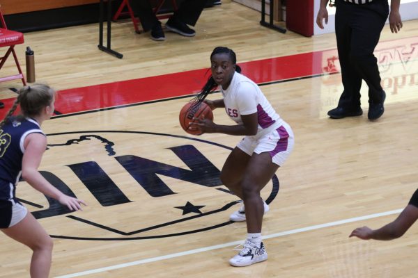 https://johnadamsathletics.com/photos/girls-basketball-vs-marquette-catholic-nov-2
